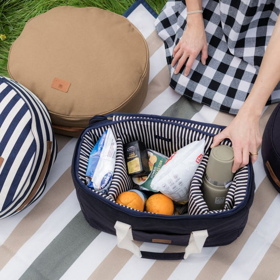  picnic basket with food items 
